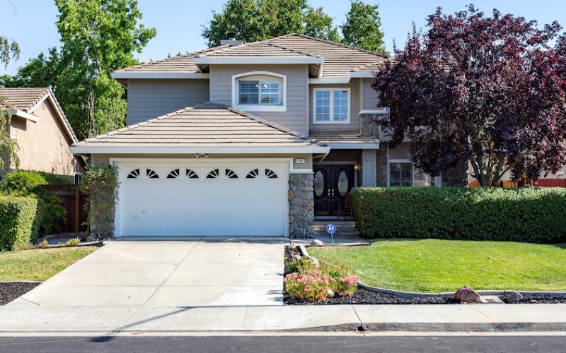 AnnMarie Barajas - REALTOR