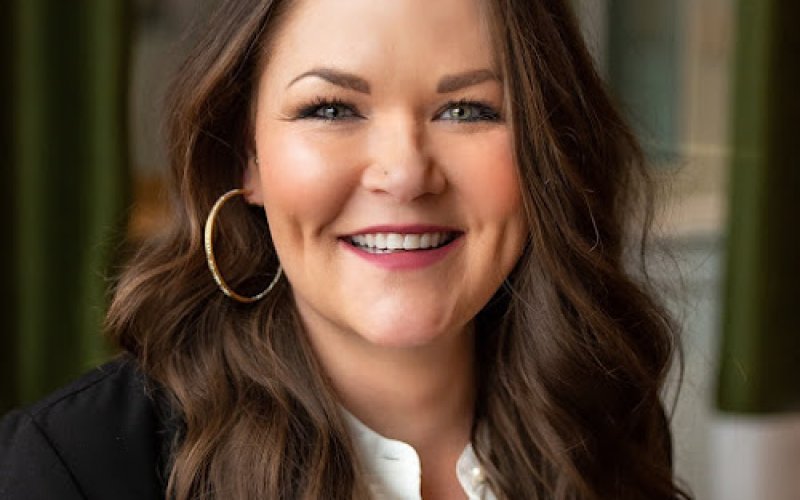 Connie Kraska, LIV Sotheby's International Realty