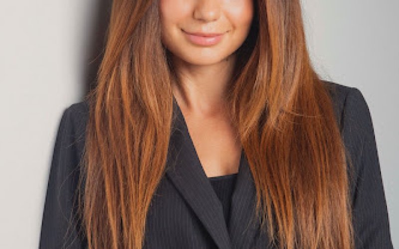 Emma Khachatryan Realtor at JohnHart Real Estate