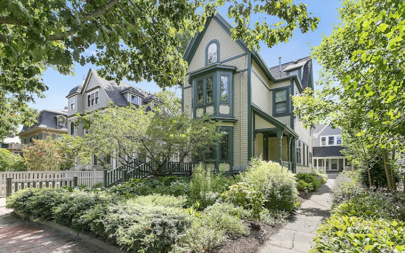 Dana Schaefer, REALTOR | Compass — Real estate agency in Cambridge