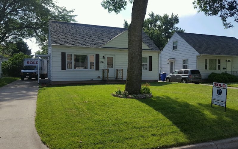 Pinnacle Realty