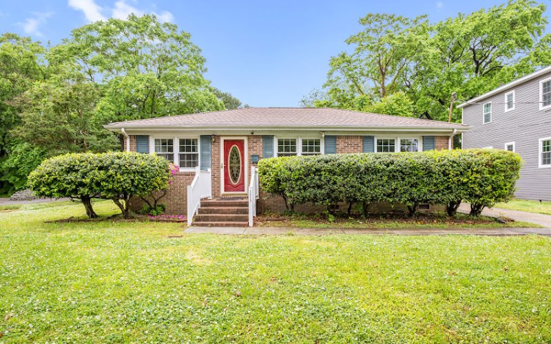 Hampton VA Realtor | Real Estate Agent | Chris August