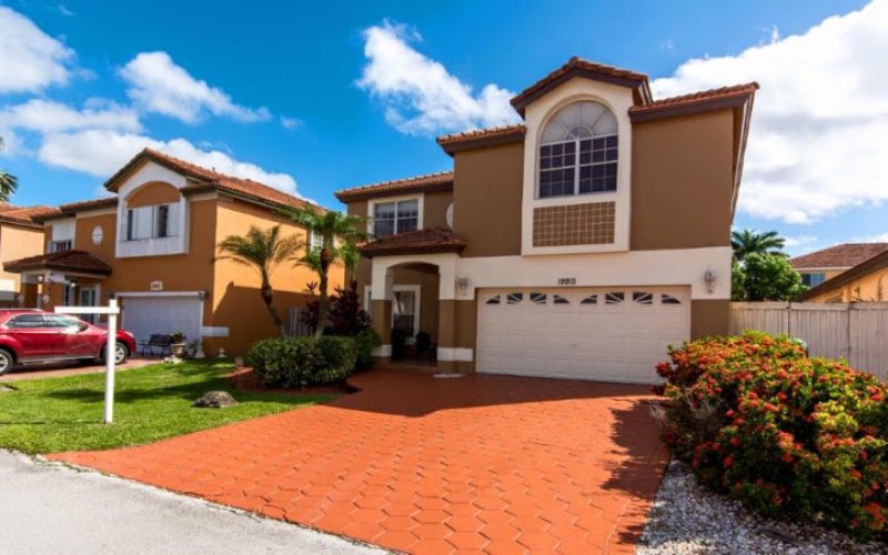 Bella Mar Real Estate