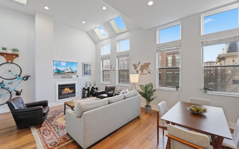 MARCUS W. PINTO, The Pinto Group @ Compass — Real estate agent in Jersey City