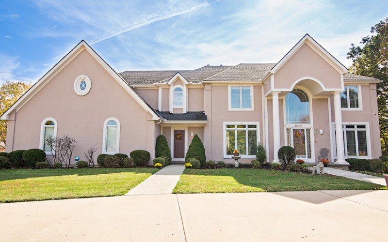 Real Estate Brothers Group - REMAX