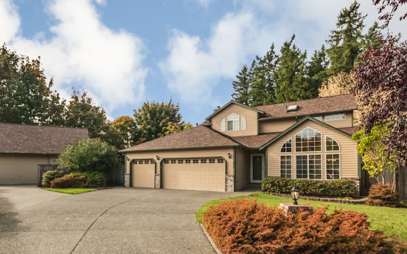 Josh Hall Real Estate Team - John L. Scott — Real estate agent in Kent