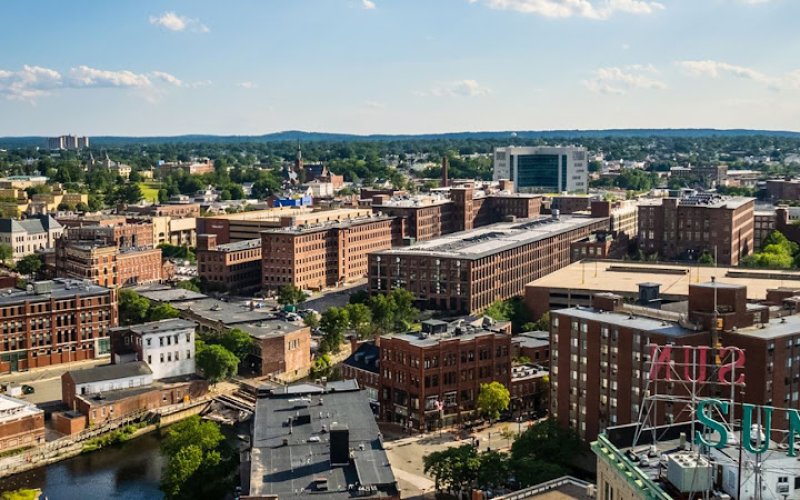 Alton Phouvong - Lowell Realtor