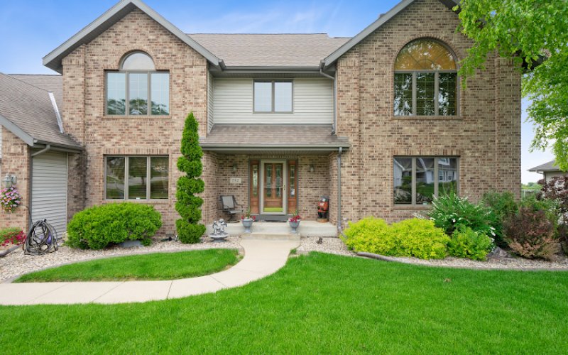 MHB Real Estate