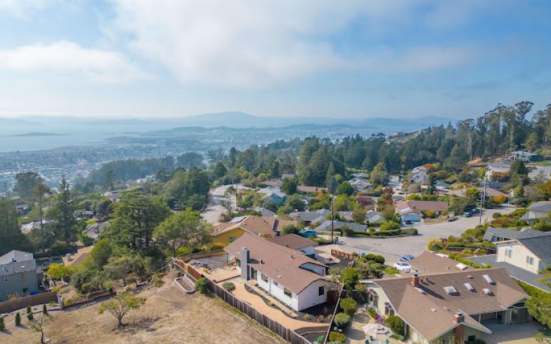 The Monday Team - East Bay CA - KW Advisors - PLACE - DRE #01759031
