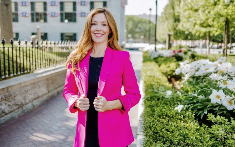 Hillary Birch Realtor | South Shore, MA | Compass Real Estate — Real estate agency in Quincy