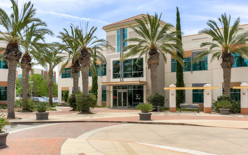Keller Williams Riverside — Real estate agency in Riverside