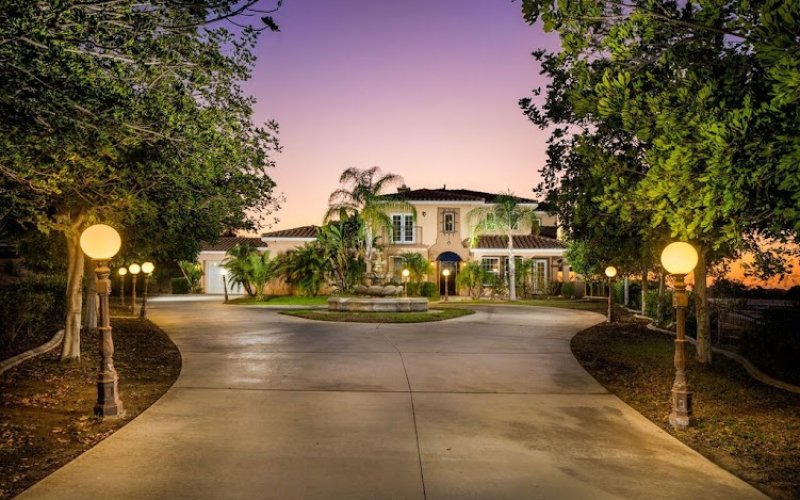 Sergio Salazar, Real Estate Agent, MBA - Vylla Home Inc. — Real estate agency in Riverside