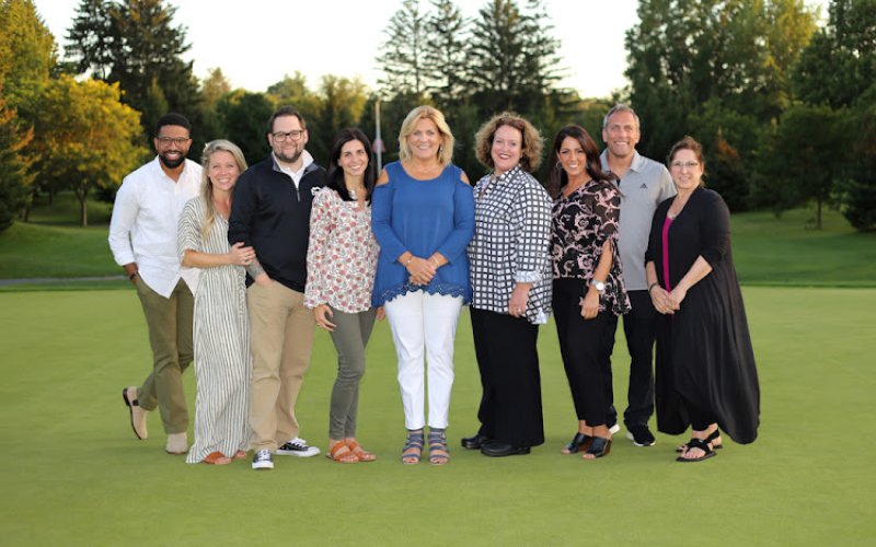 Sharon Quataert Team with Century 21 Apex