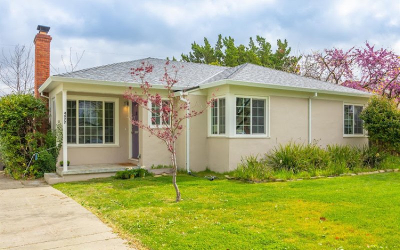 Sarah Moon - Dunnigan Realtors