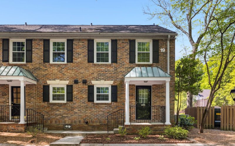 Azure Realty — Real estate agency in Sandy Springs