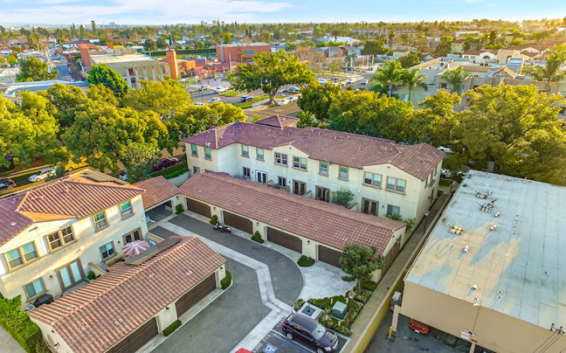 Ernie Aguilar - Santa Ana Real Estate