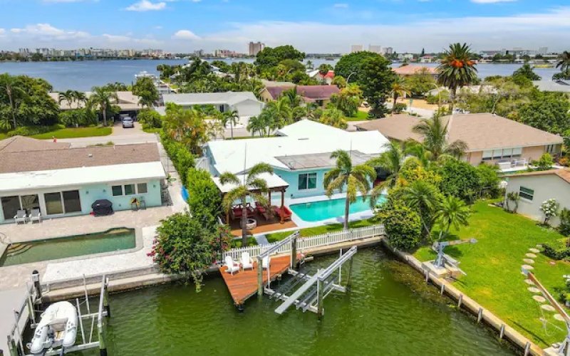 Clarke Realty — Real estate agency in St. Petersburg