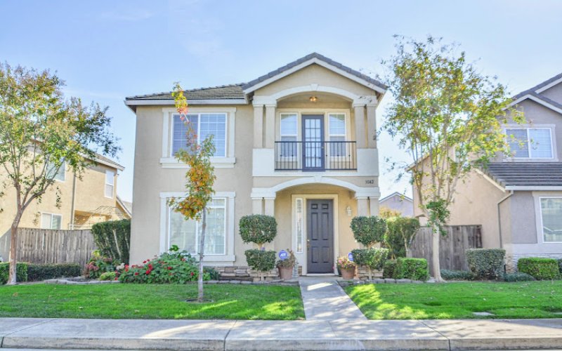 Pat Holkesvig - Stockton Real Estate Agent