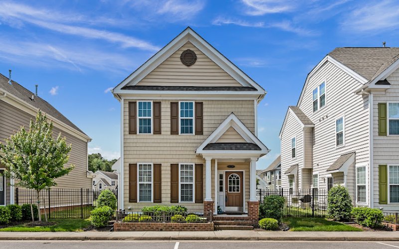 The Bethany White Group | Berkshire Hathaway HomeServices RW Towne Realty