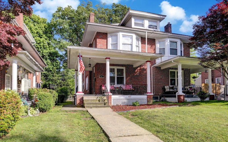 WEIKEL REALTY GROUP LLC